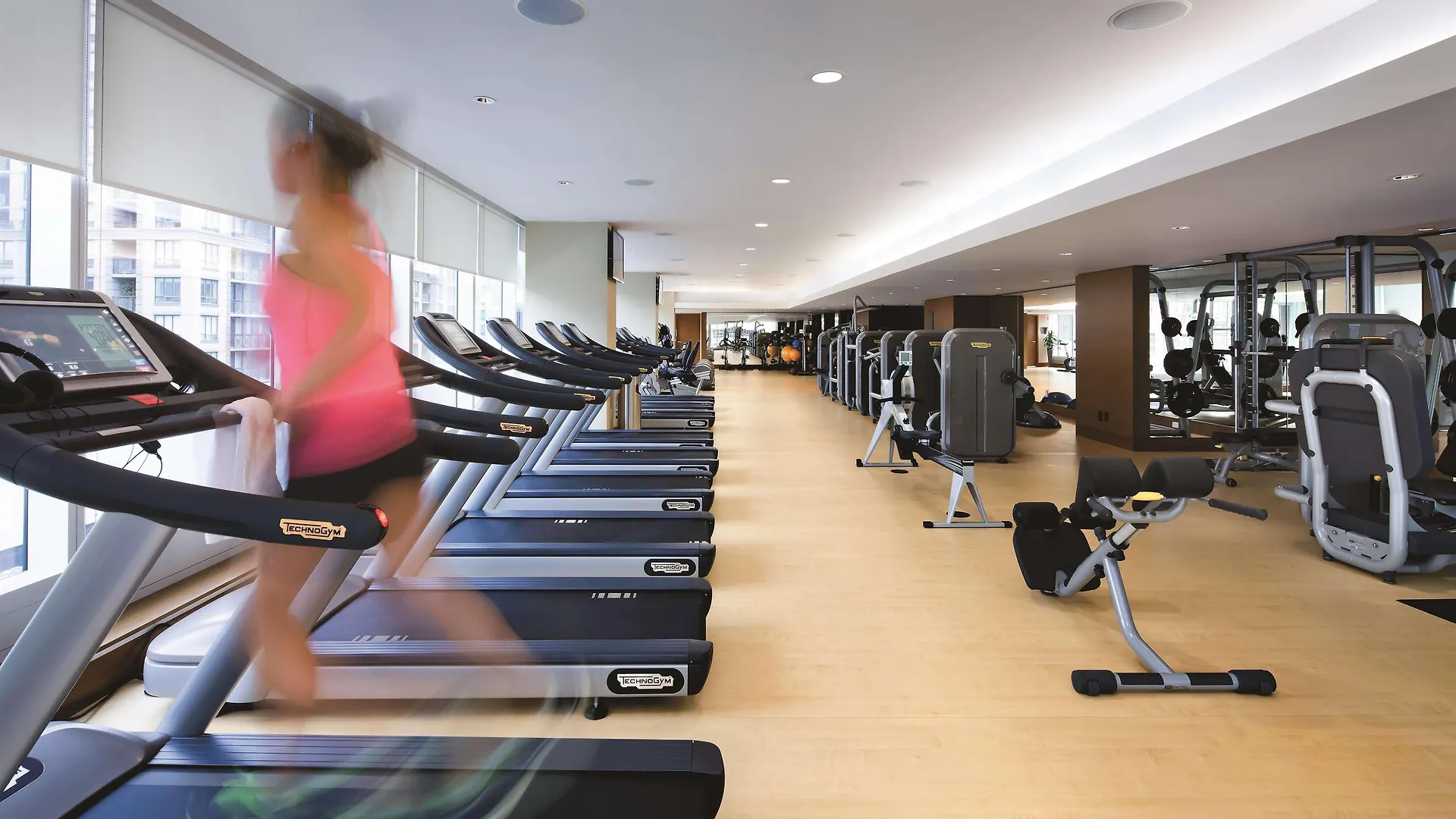 Shangri-La Toronto 5*,